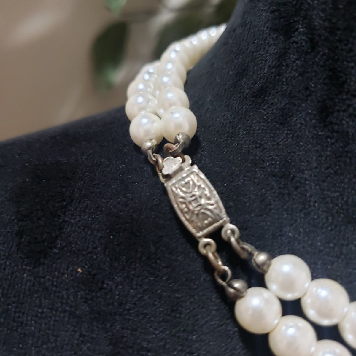 Beautiful Double Strand Faux Pearl Beaded Necklace with Diamantes in the Pendant
