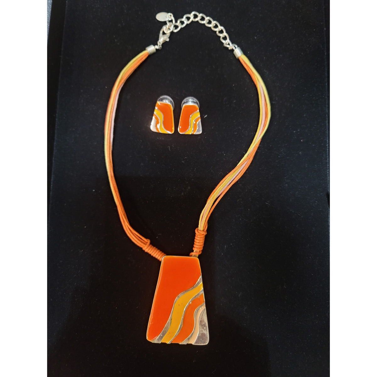 Women Statement Necklace w Earring Set Orange Geometric Pendant Multistrand Cord