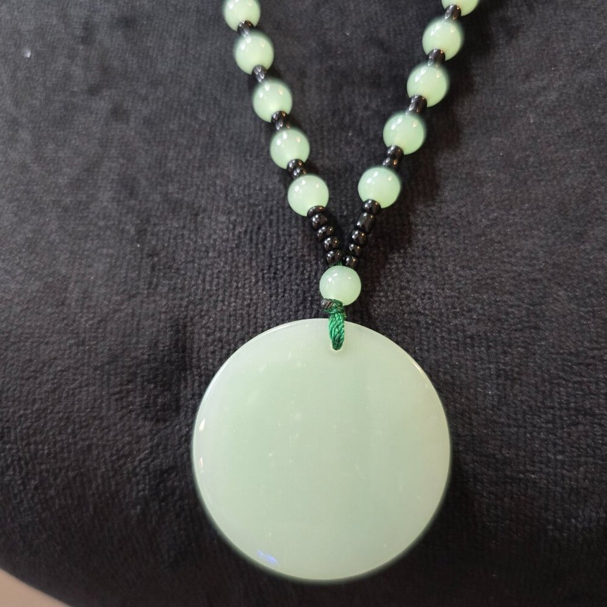 Womens Light Green Jade & Black Accents Seed Bead Pixiu Circle Pendant Necklace