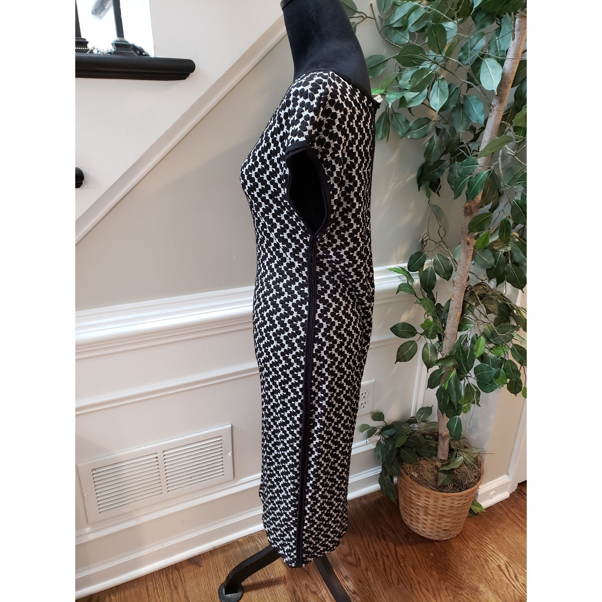 Max Studio Pencil Dress Women's XL Black White Geometric Cap Sleeve Boat Neck