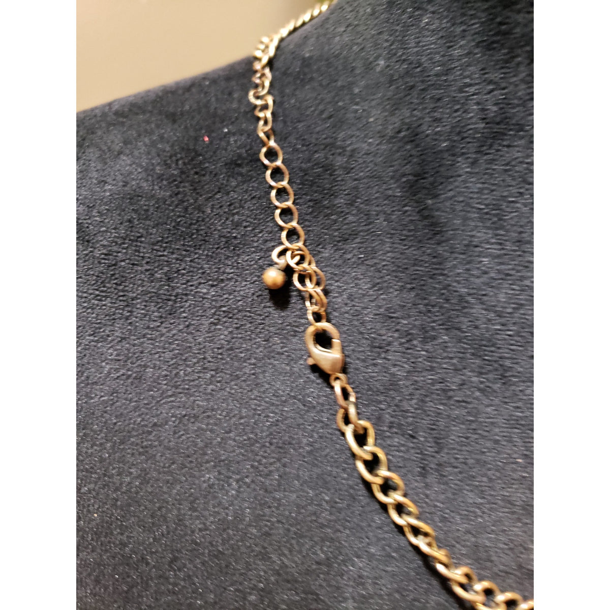 Womens Fashion Gold Tone Encrusted Crystal Acrylic Rhinestone Floral Necklace