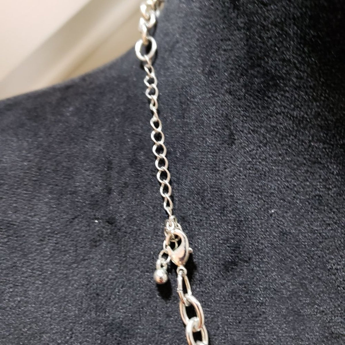 Women Fashion Multicolor Mixed Crystal Stones Collar Necklace with Lobster Clasp