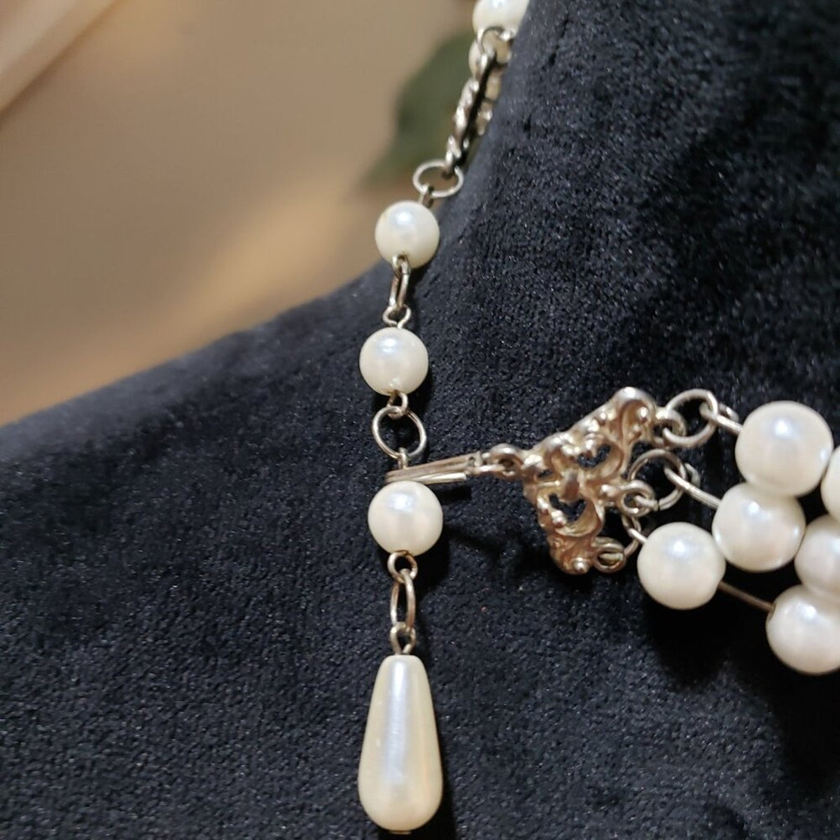 Womens Fashion Ivory Faux Pearl Multiple Layered Teardrop Necklace Jewelry