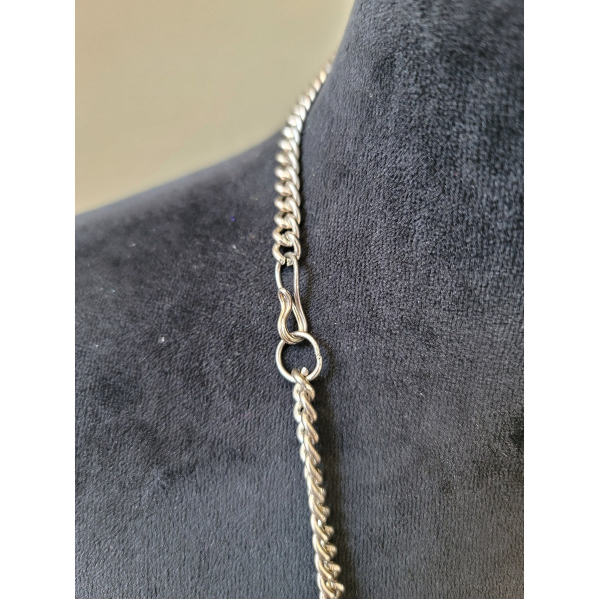 Women's Tribal Silver Necklace With Red Stone Pendant And Hook Lock Jewelry