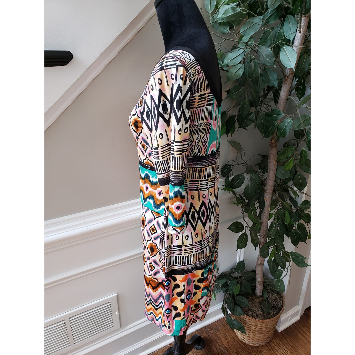 Signature by Robbie Bee Shift Dress Womens M Multi Geo Print Stretch Boat Neck
