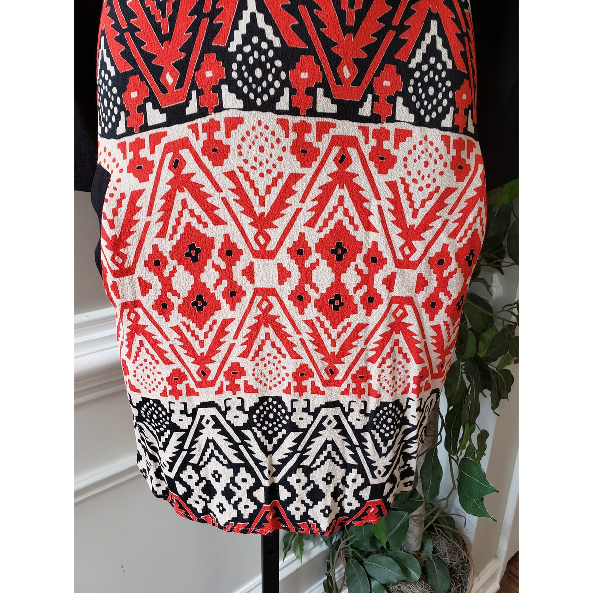 Scotch and Soda Knee Length Dress Womens Multi Geo Print Viscose Split V Neck