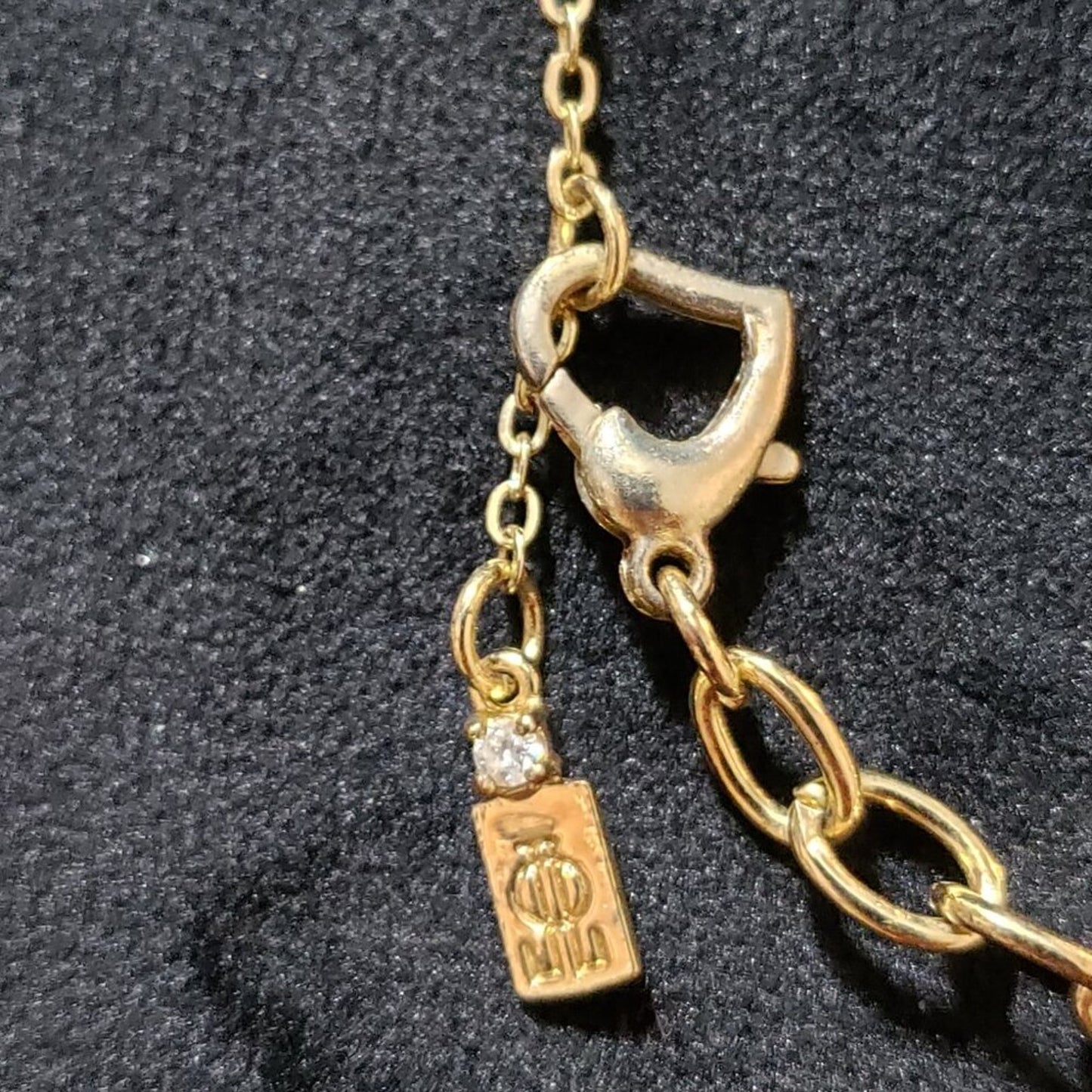 Vintage Women Clear Rhinestone Crown Trifari Necklace Jewelry with Lobster Clasp