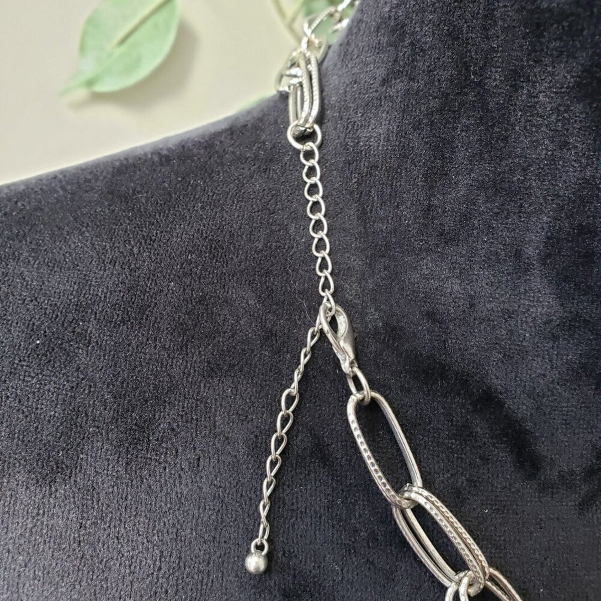 Women Fashion White Gemstones Around Multilayer Chain Collar Necklace w/ Lobster