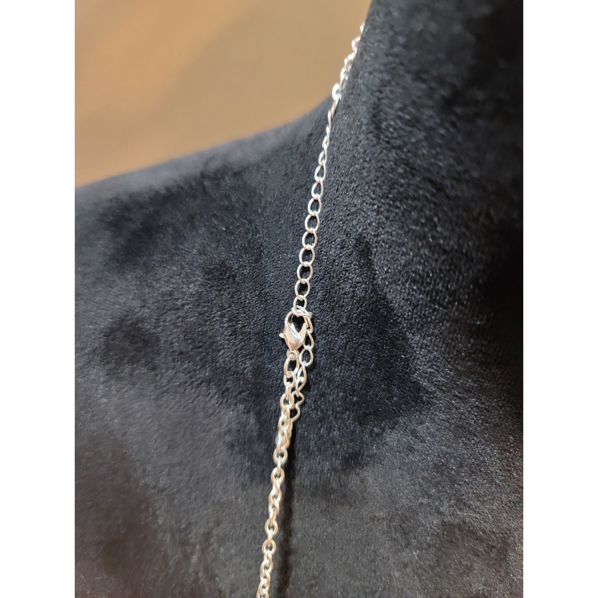 Women's Elegant Green Agate Fashion Pendant Necklace With Silver Chain