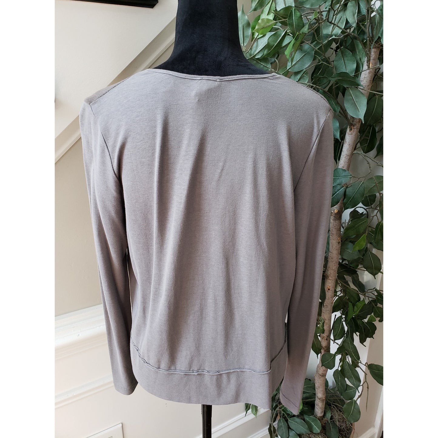 Luna Sweater Womens Gray Mesh Knit Long Sleeve Chest Pockets Button Front M