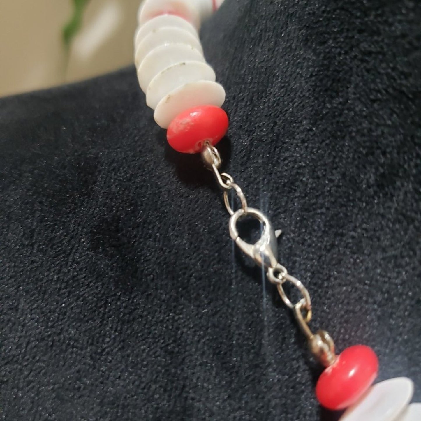 Women's Fashion White & Red Beaded Bib Choker Necklace with Lobster Clasp