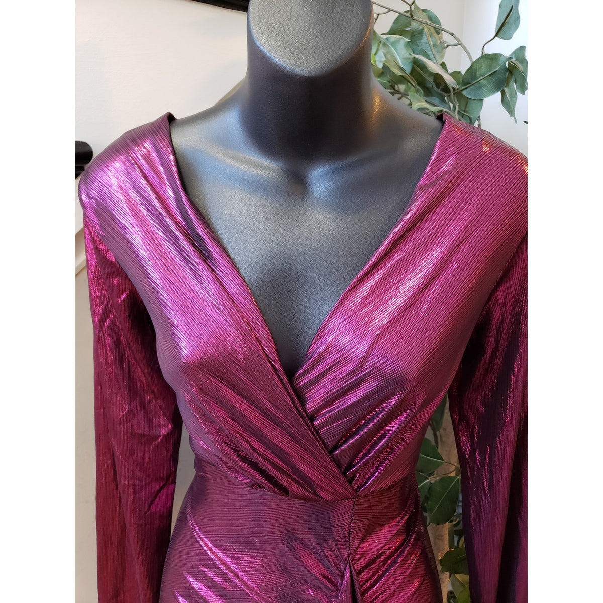 Women's Wrap Dress Small Purple Metallic Tight Waist Ruched Back Zip Deep V Neck