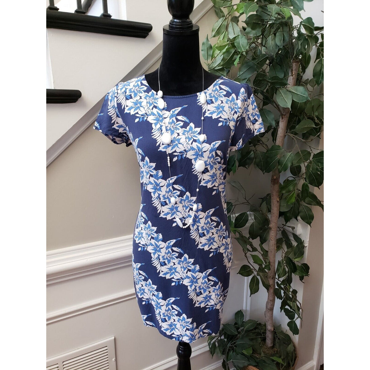 Old Navy Women's Blue Round Neck Short Sleeve Knee Length Sheath Dress Size PS