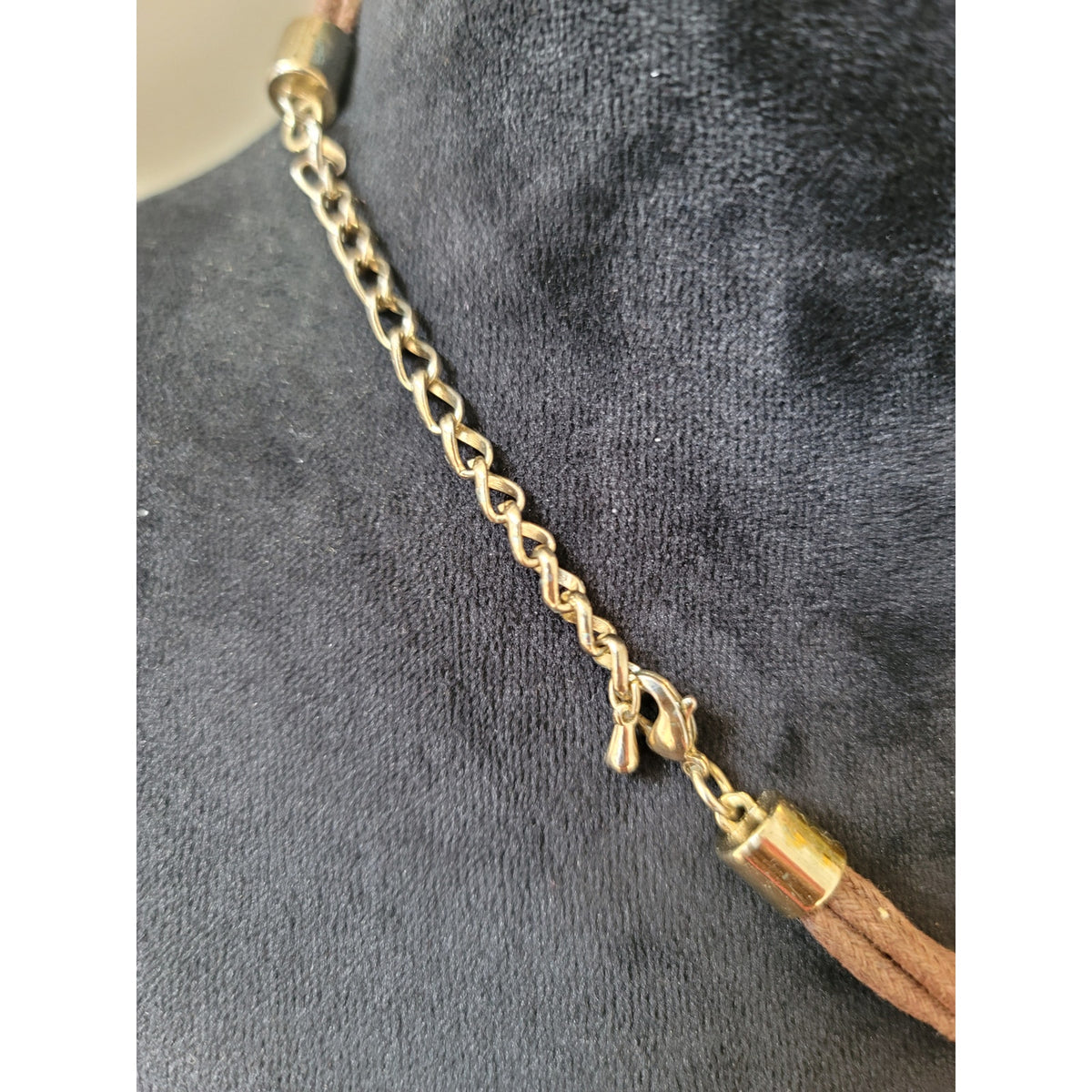 Women's Statement Brown Cord Necklace With Round Resin Pendant Lobster Clasp