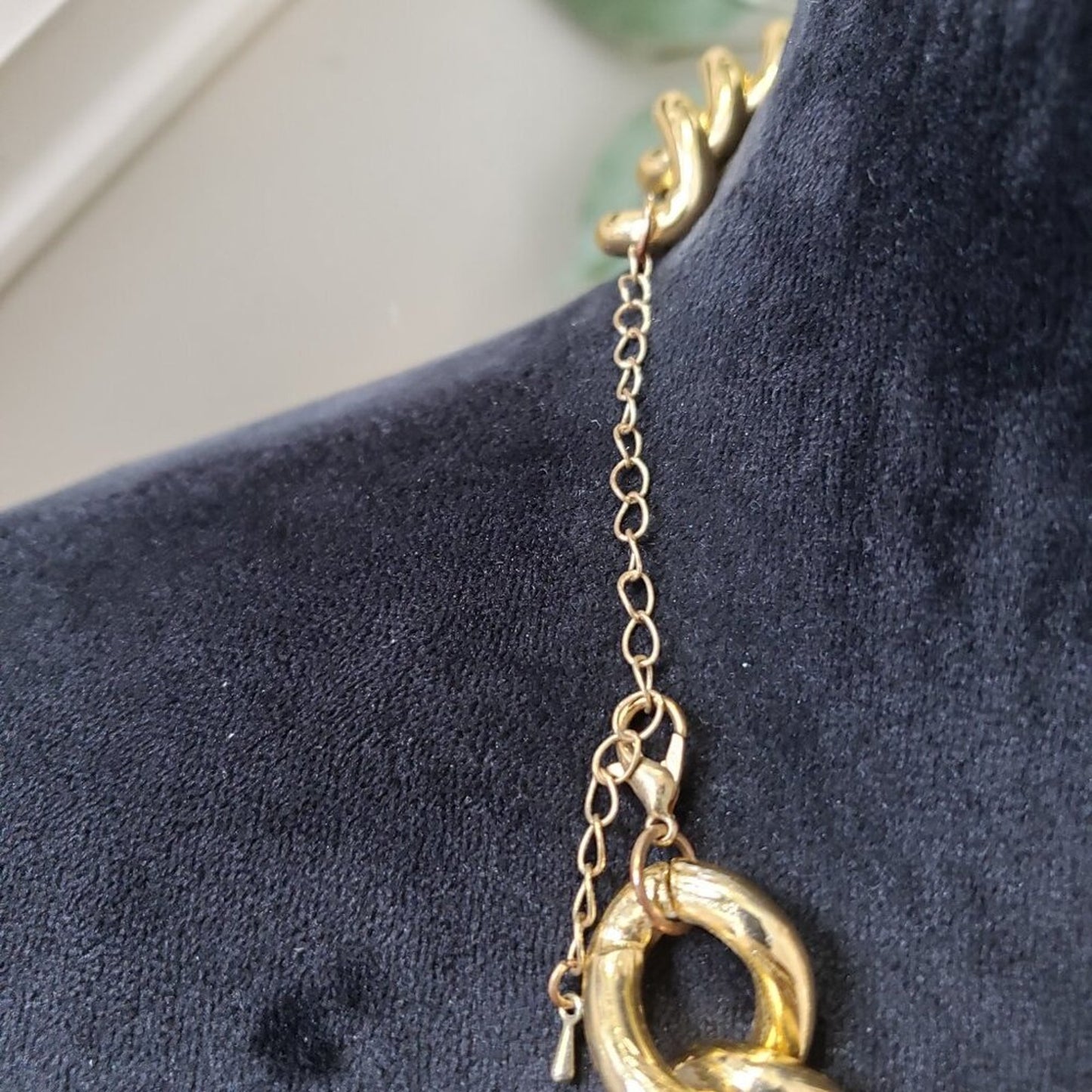 Womens Fashion Gold Tone Chunky Chain Necklace Jewelry with Lobster Clasp