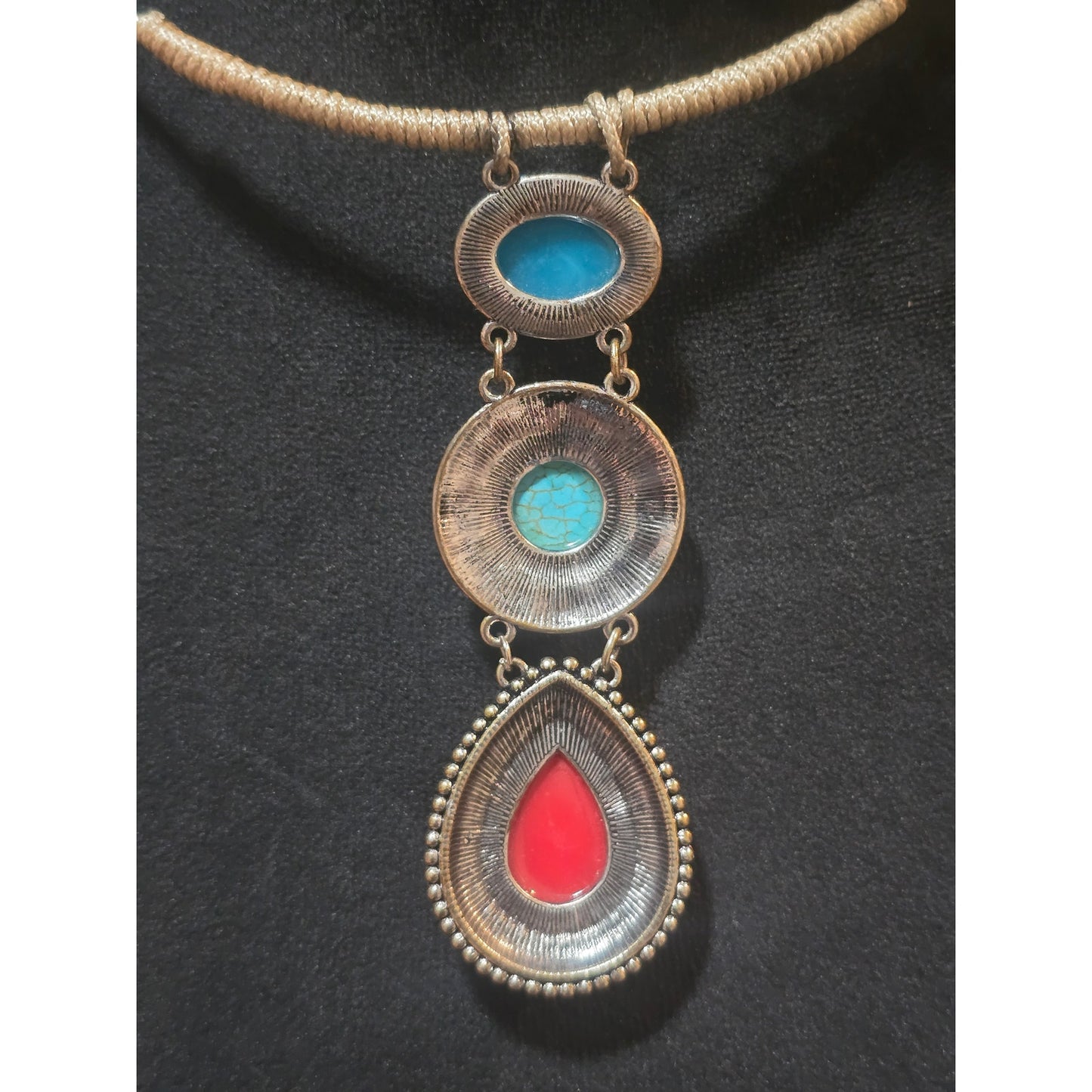 Women's Statement Necklace With Turquoise And Red Gemstones Lobster Claw Clasp