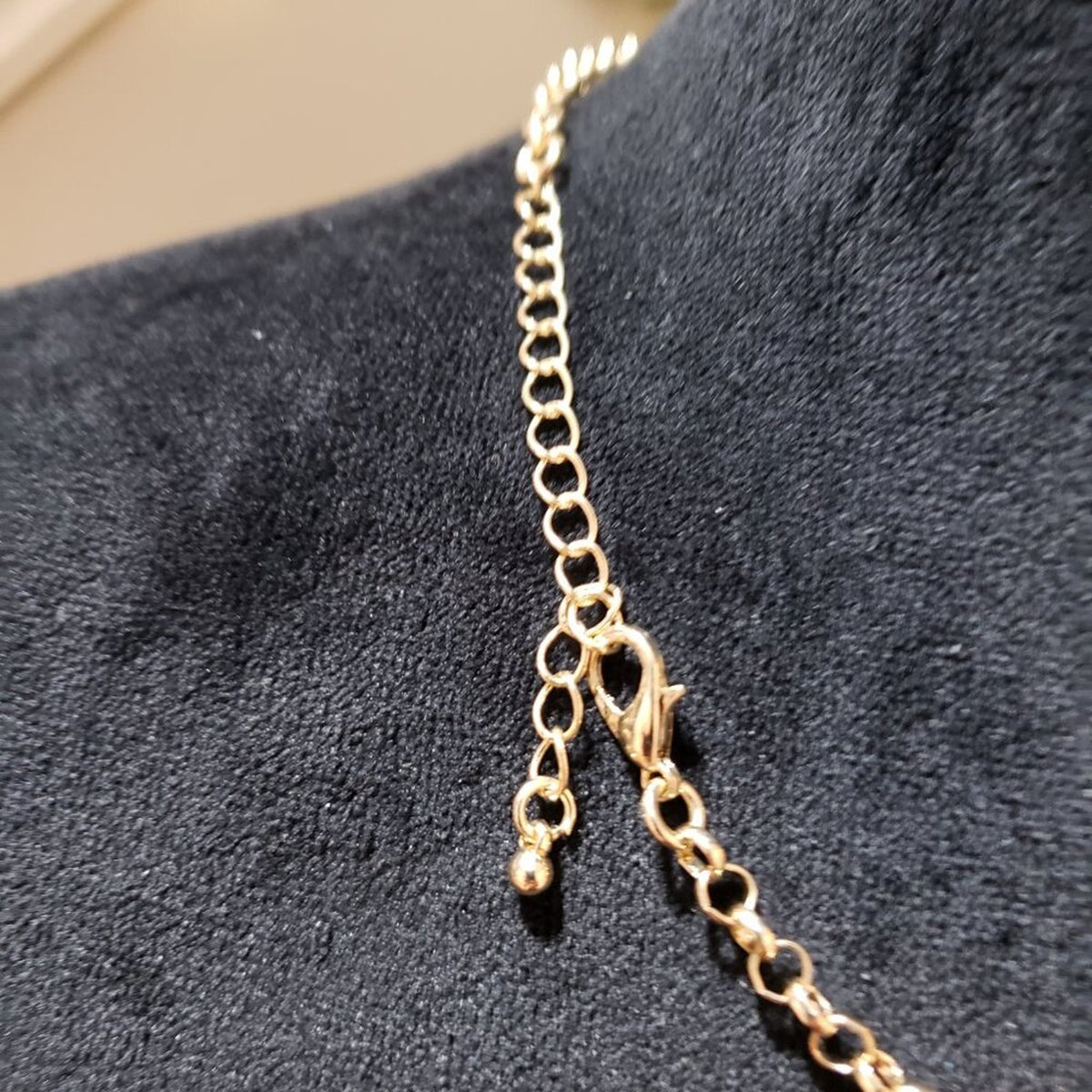 Womens Fashion Pink White Rhinestone Gold Tone Chain Necklace with Lobster Clasp