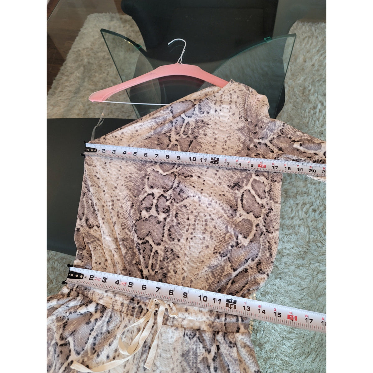 Cherish Snakeskin Print One Shoulder Jumpsuit Women’s Size M Gray White