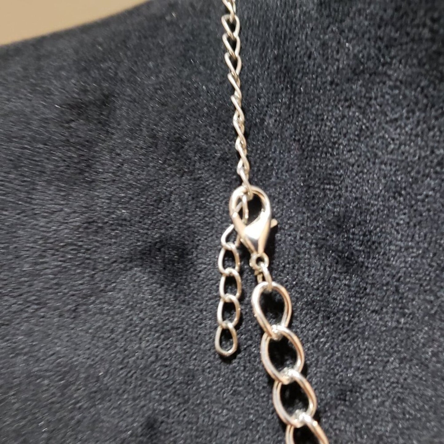Womens Fashion Red Marble Twisted Link Chain Necklace Jewelry with Lobster Clasp