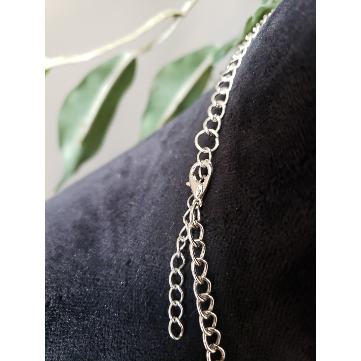 Womens Fashion Retro Carving Geo Link Gradual Bib Statement Necklace Jewelry