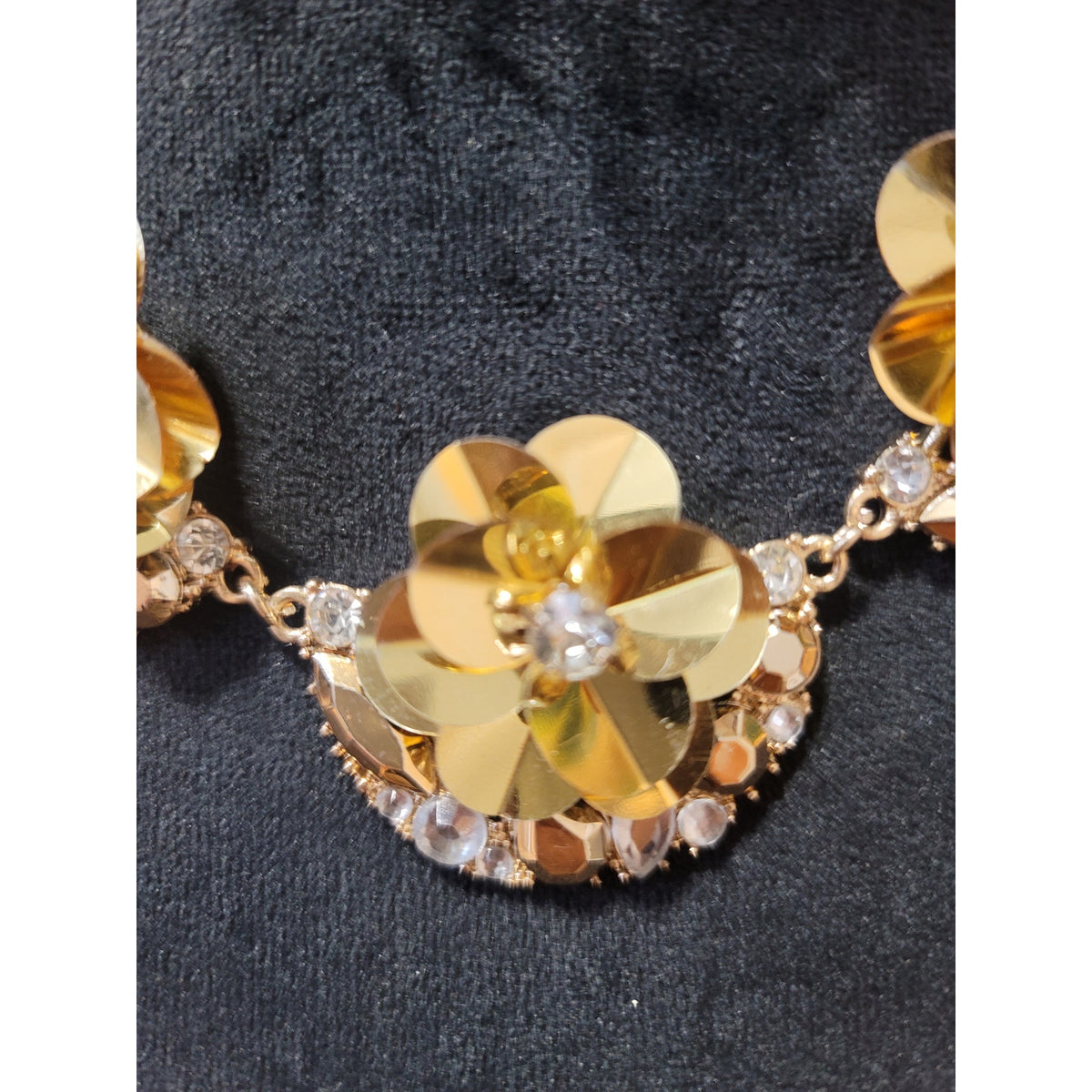 Women Gold Toned Floral Statement Necklace Crystal Rhinestone Bib Chunky Fashion