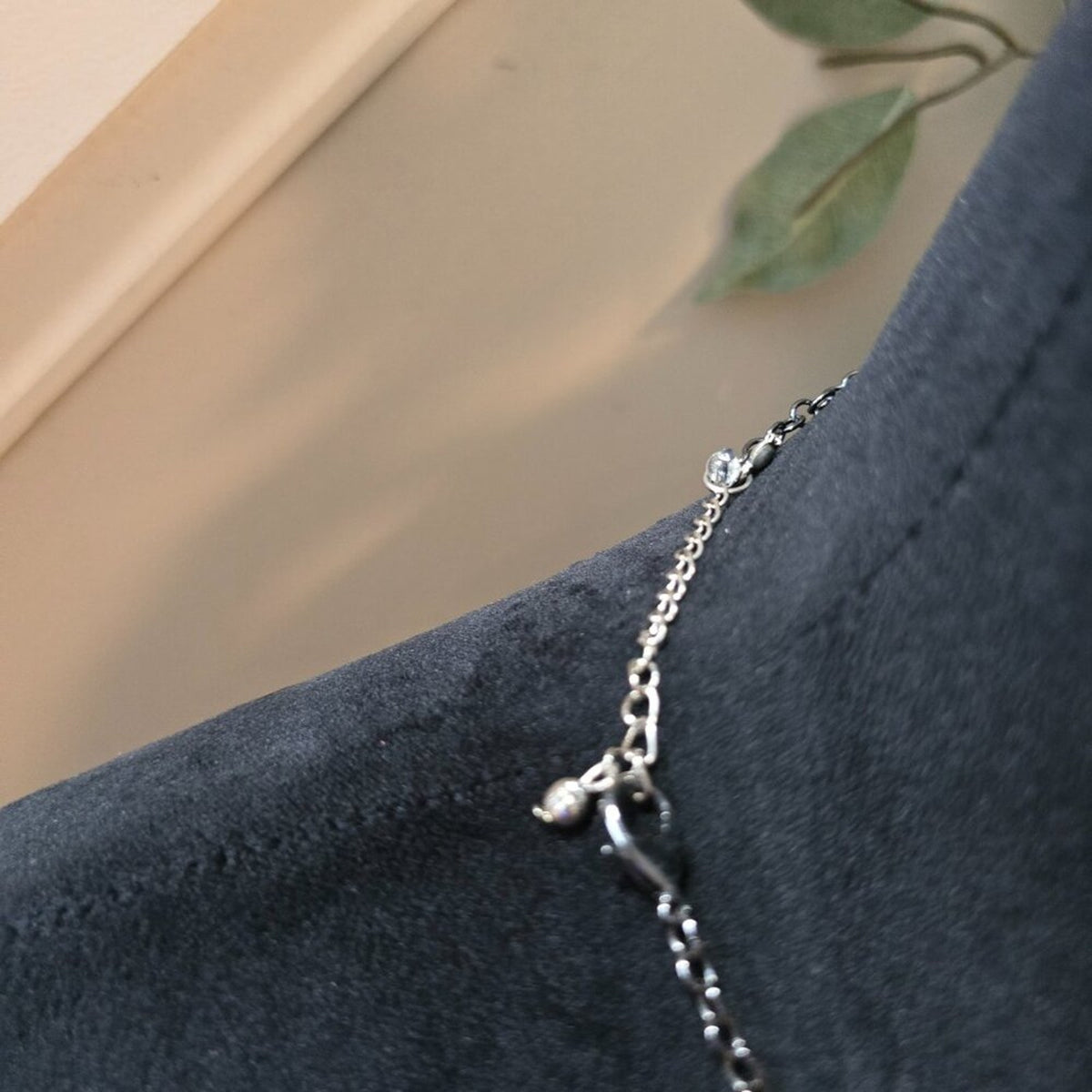 Womens Y-Style Kunzite Oval Stone Silver Tone Collar Necklace with Lobster Clasp