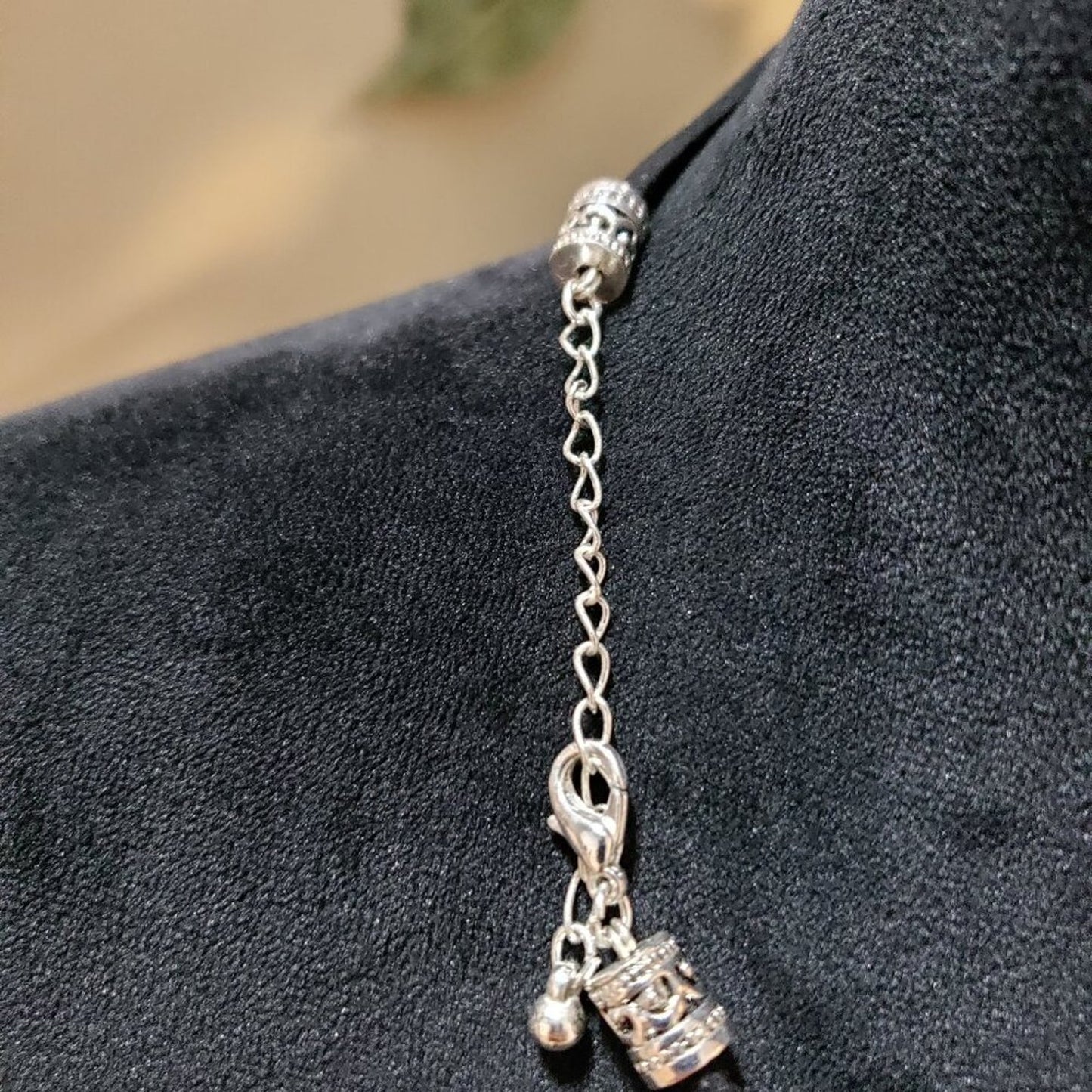 Womens Black Pearl Beaded Silver Tone Heart Charm Necklace with Lobster Clasp