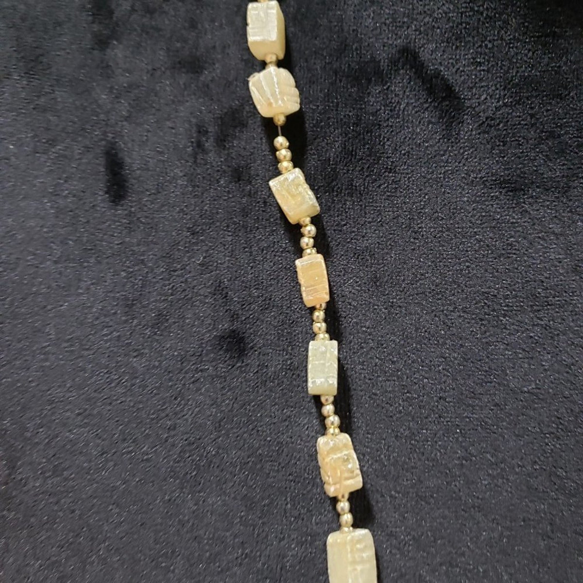 Vintage Womens Chunky Carved Scarab Beetle White Soap Stone Beaded Necklace