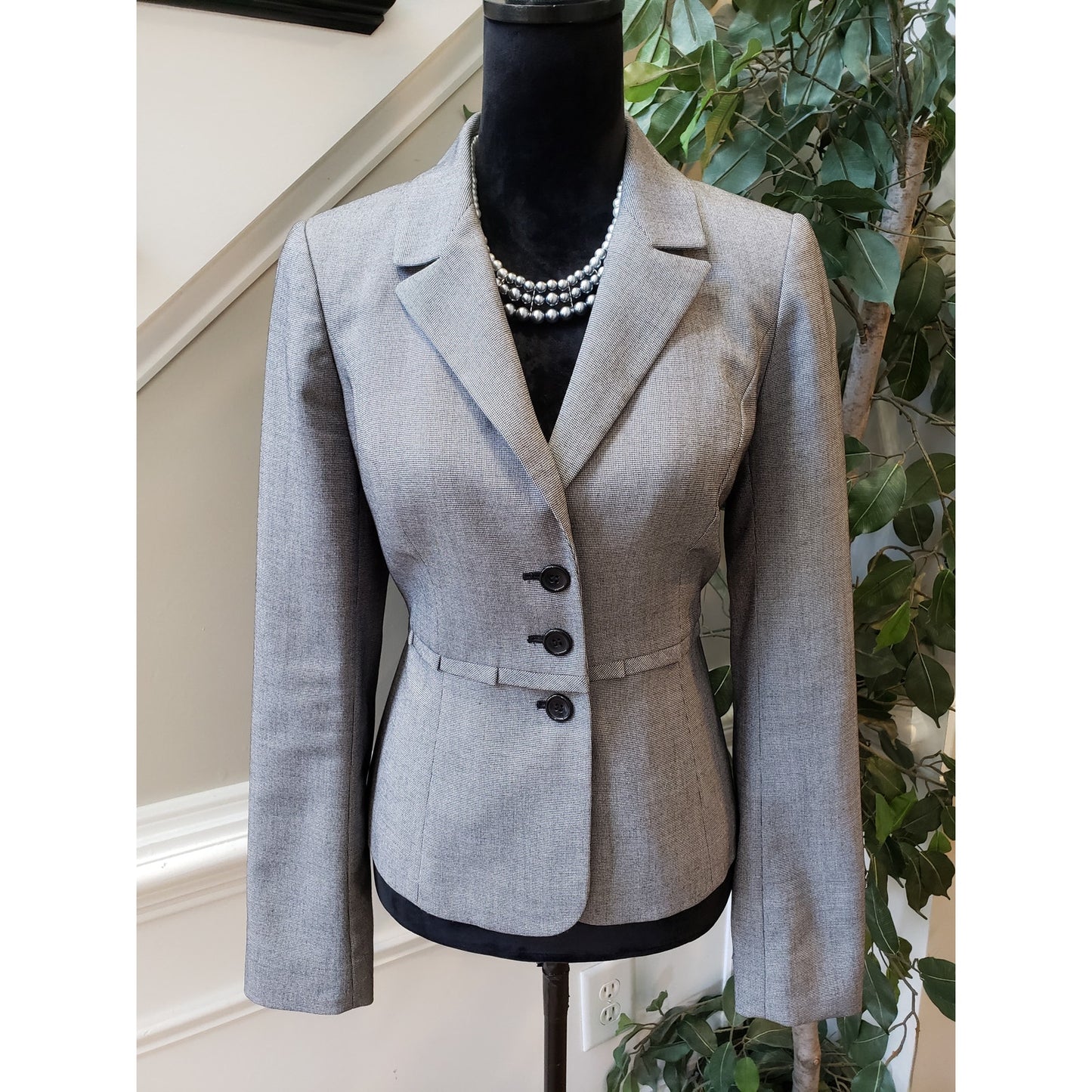 The Limited Blazer Jacket Womens S Gray Houndstooth Single Breasted Button Front