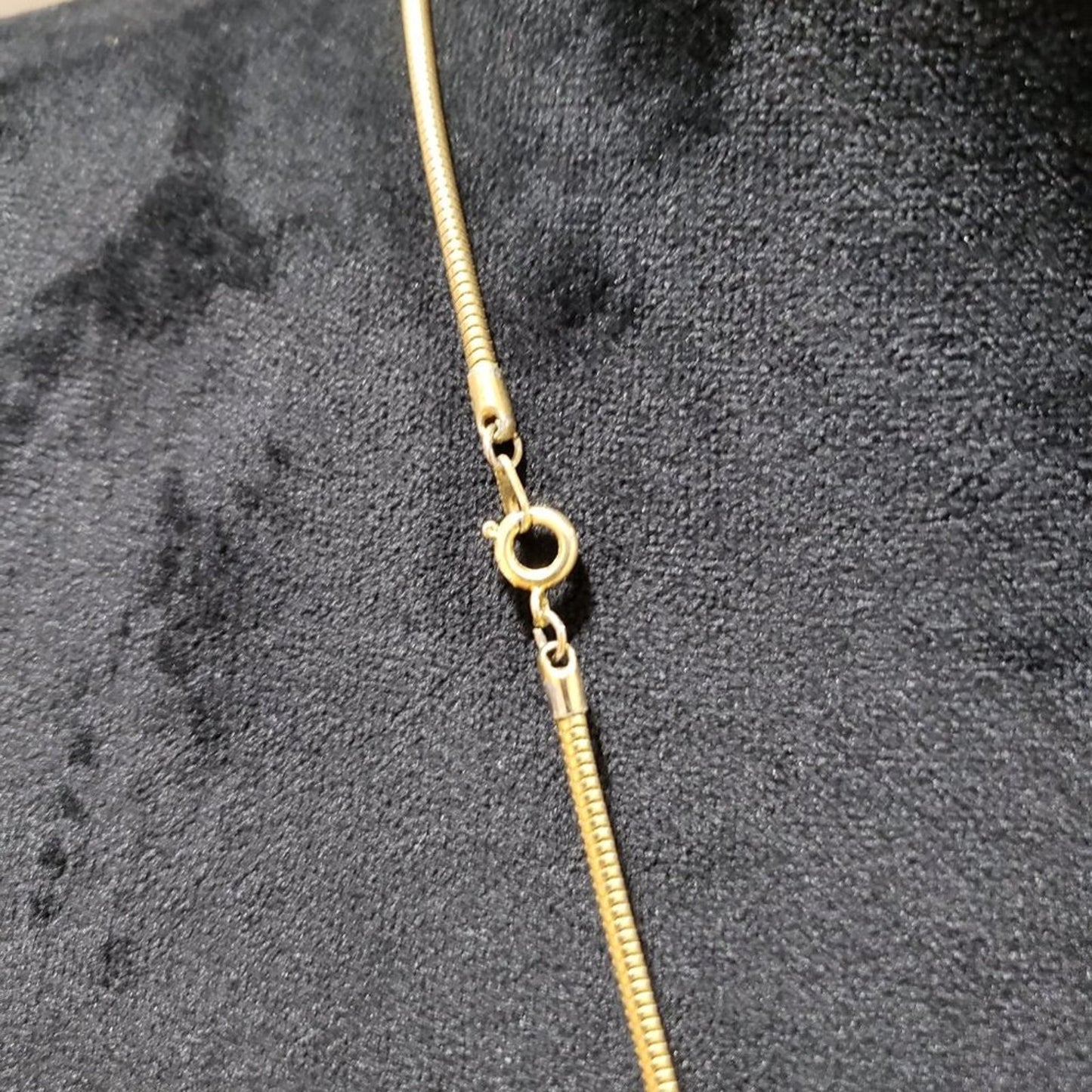 Womens Fashion Chunky Gold Tone Big Pendant Teardrop Necklace with Round Clasp