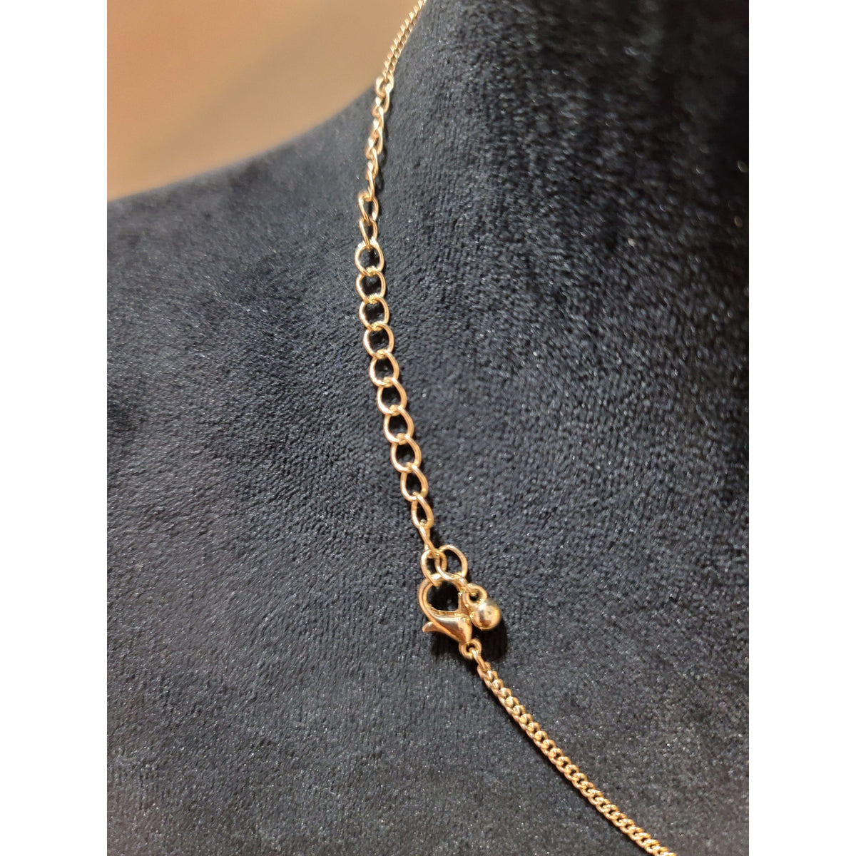 Women’s Gold Tone Beaded Teardrop Crystal Fashion Necklace With Lobster Clasp