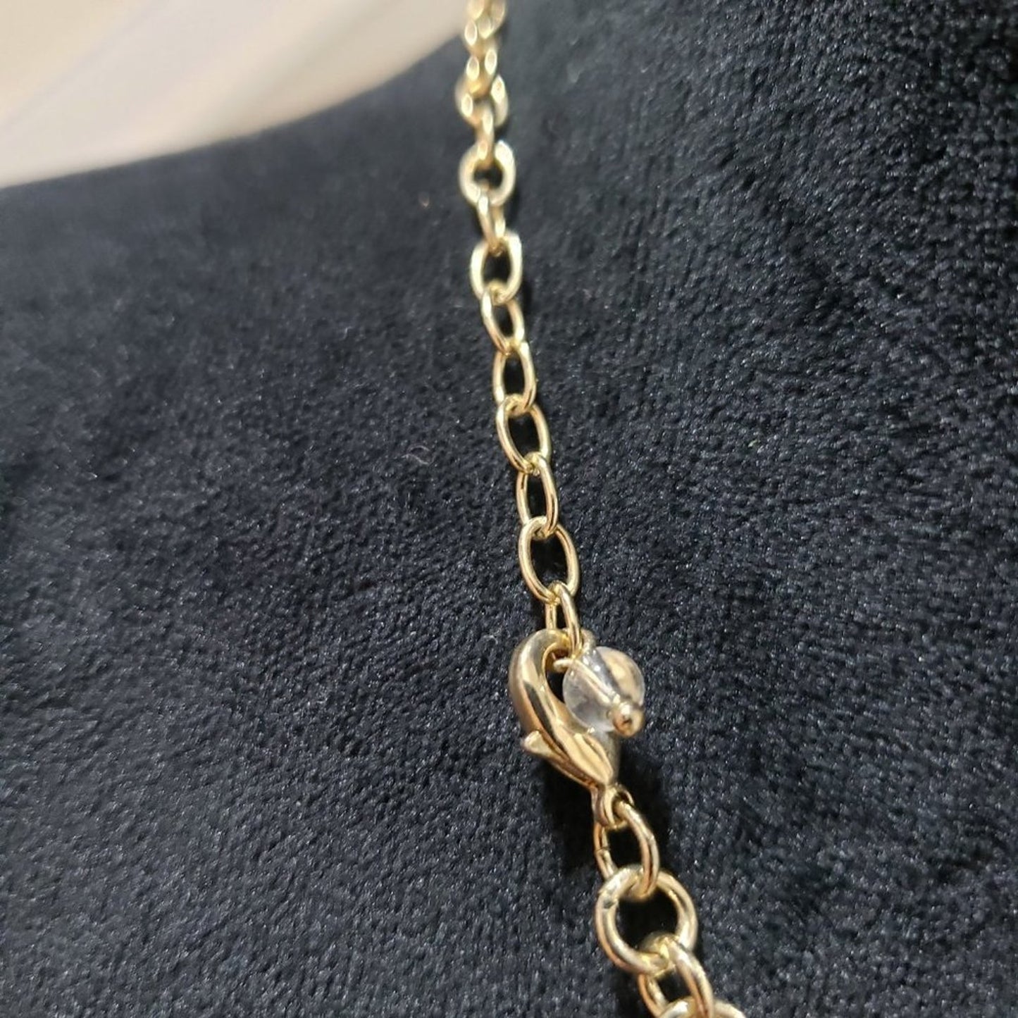 Women Fashions Red Gem Stone Gold Tone Chain Necklace Jewelry with Lobster Clasp