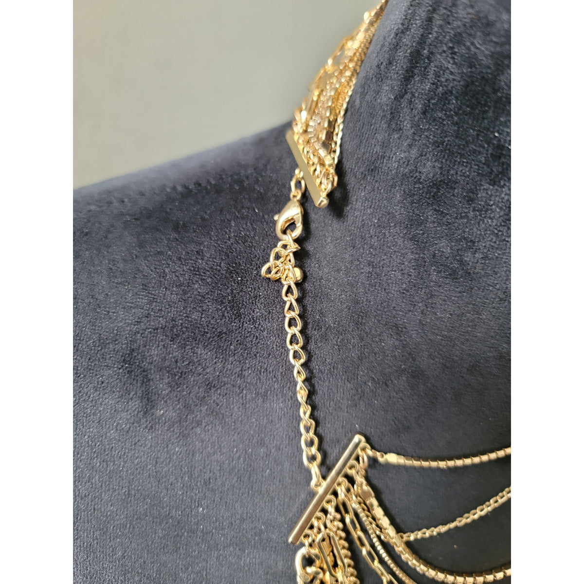 Women's Layered Gold Chains Necklace With Lobster Clasps Statement Jewelry