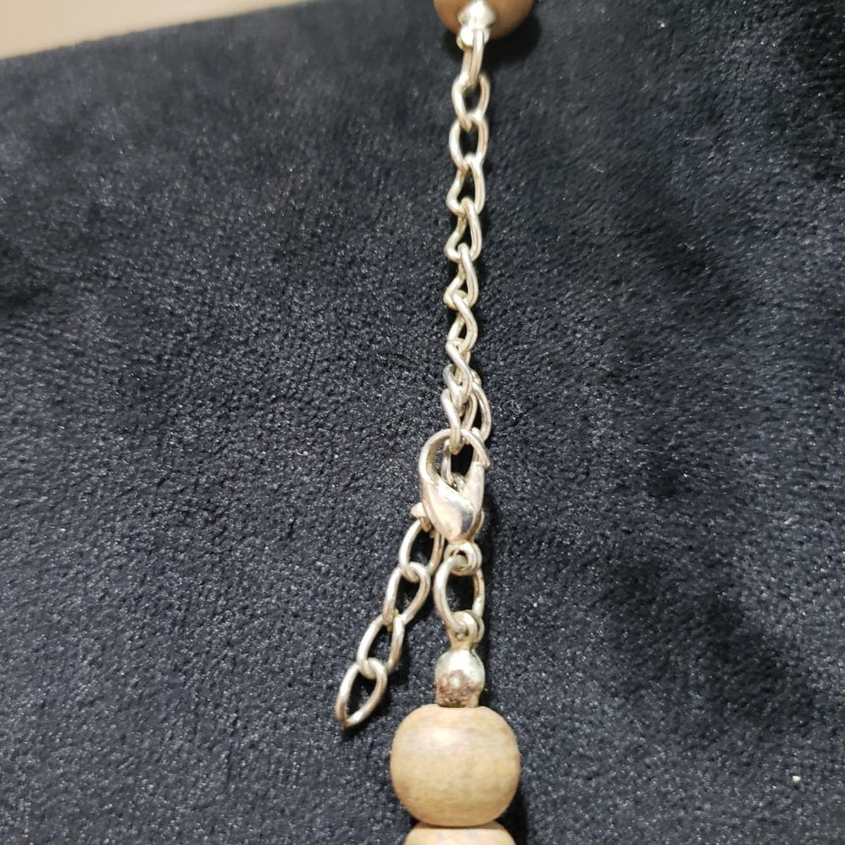 Women Fashion Gold Plastic & Wood Beaded 1 Layer Collar Necklace Lobster Clasp
