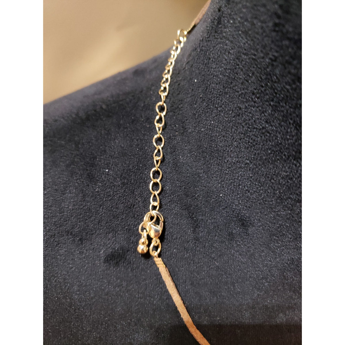 Womens Gold Tone Round White Pearl Beaded Collar Necklace