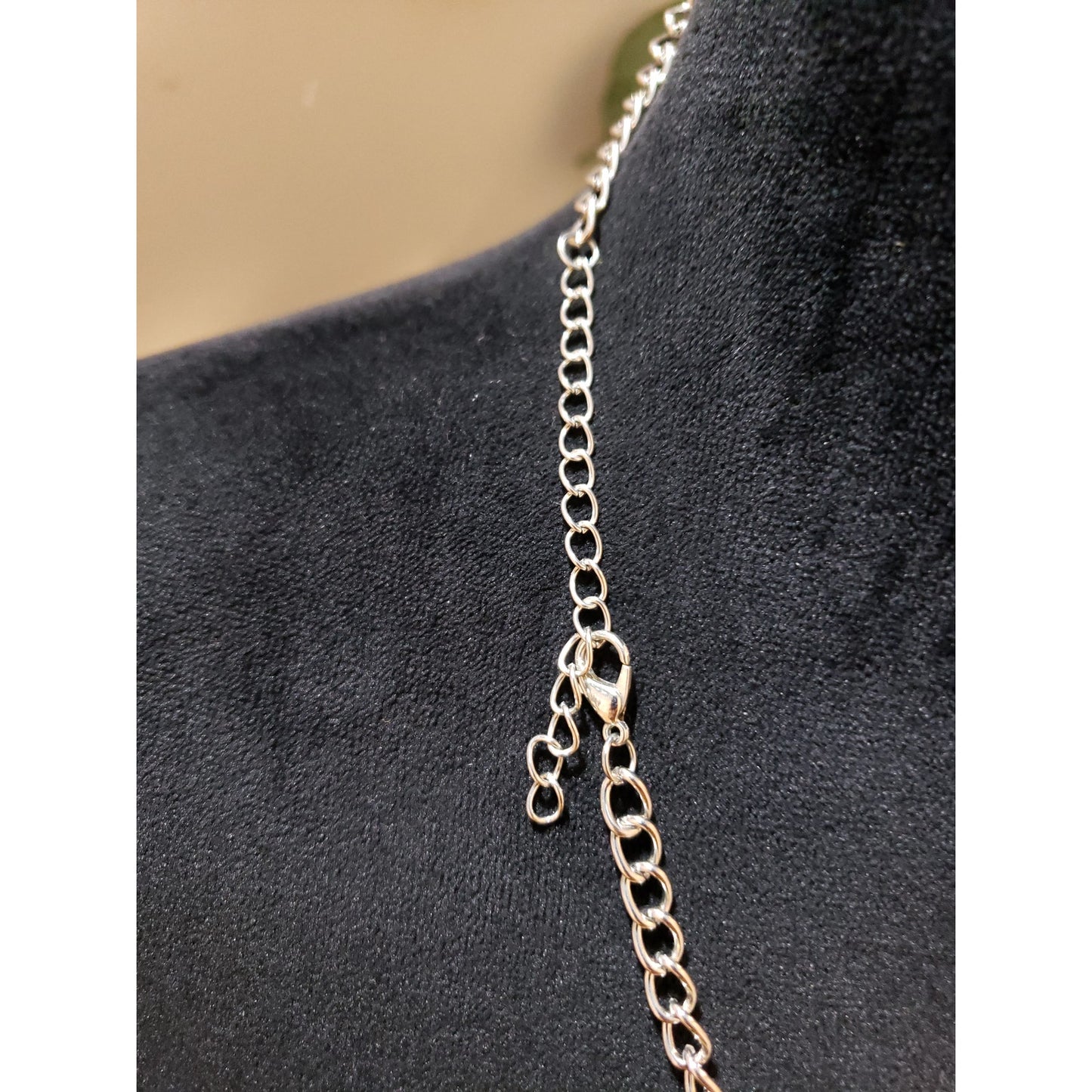 Women Fashion Silver Tone Geocentric Bib Statement Necklace Jewelry with Lobster