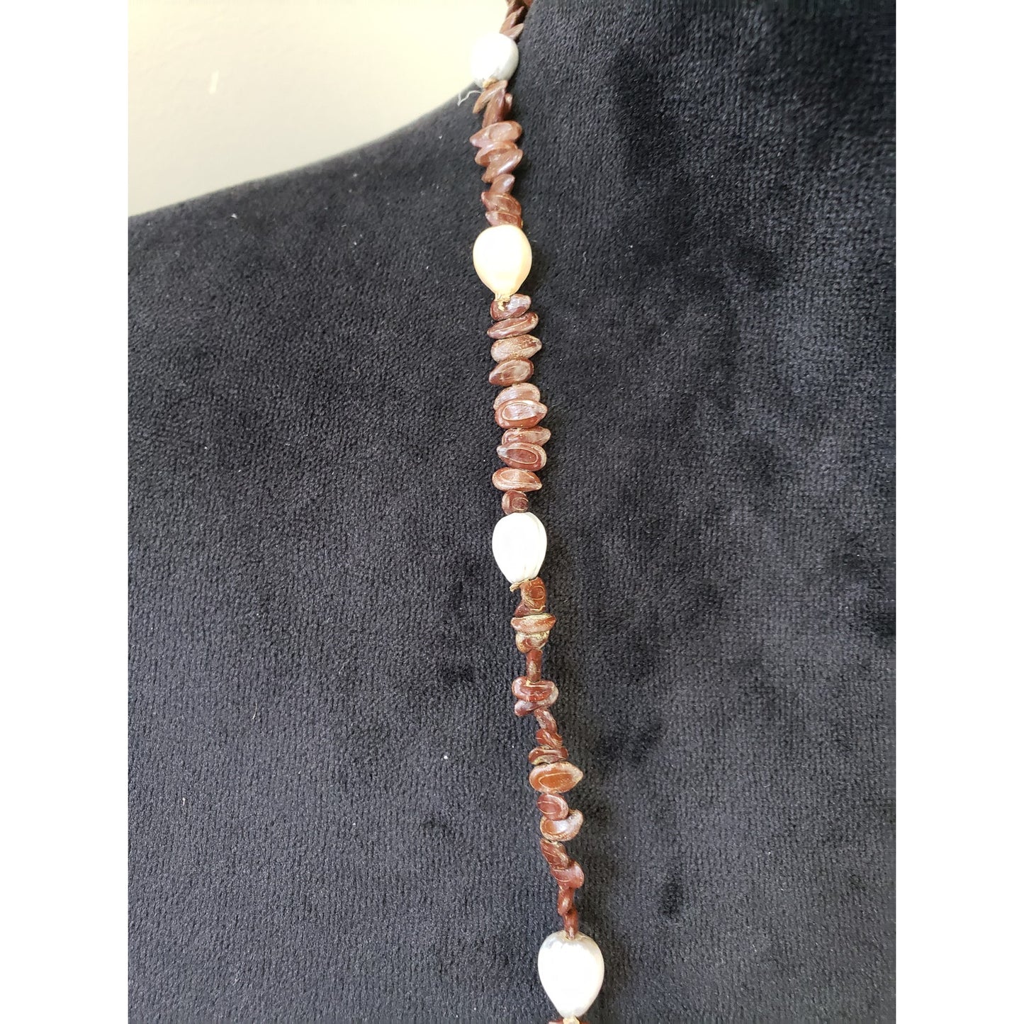 Women Fashion Irregular Brown Chip Gravel & White Baroque Beads Necklace Jewelry