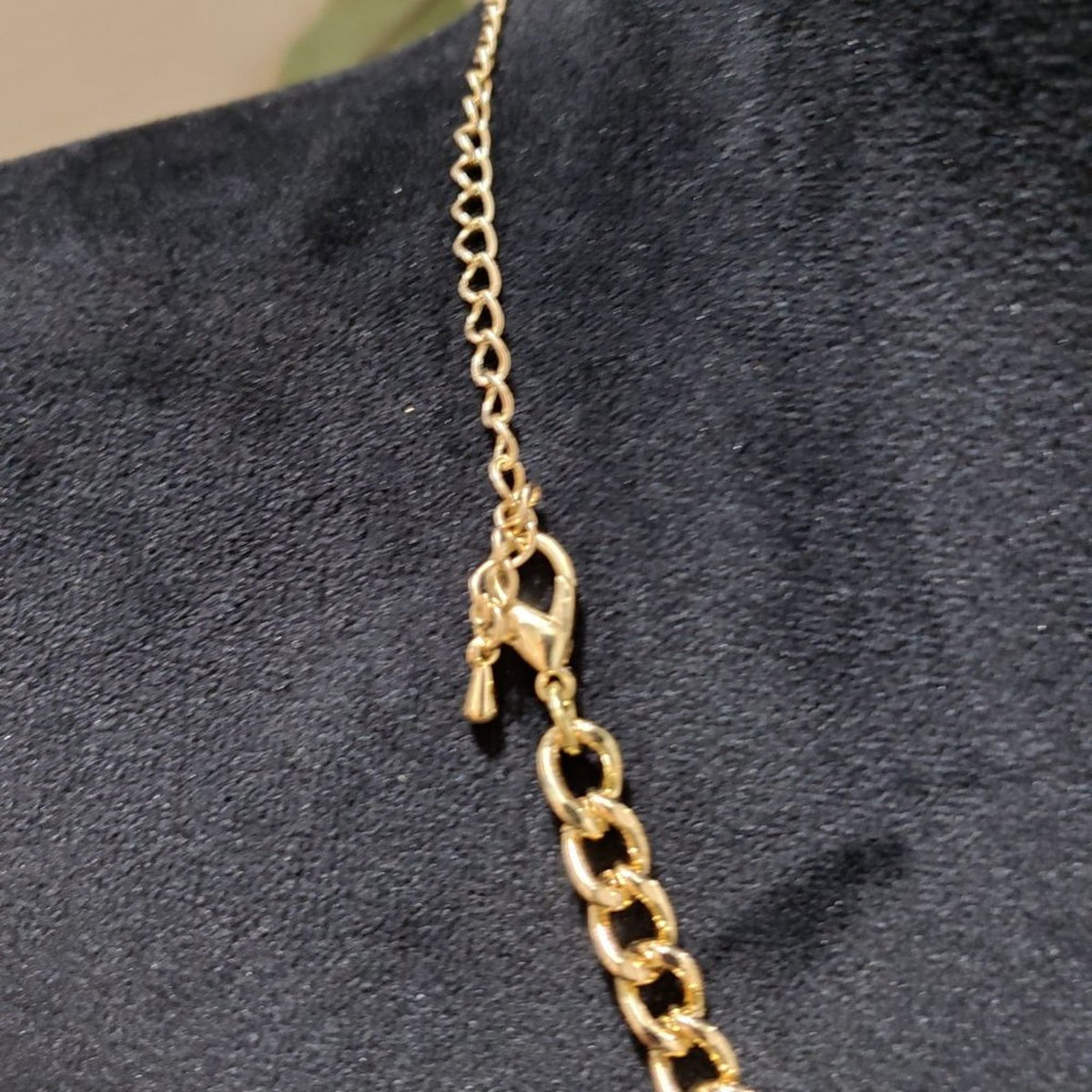Womens Gold Tone Rhinestones Snake Shaped Collar Necklace with Lobster Clasp