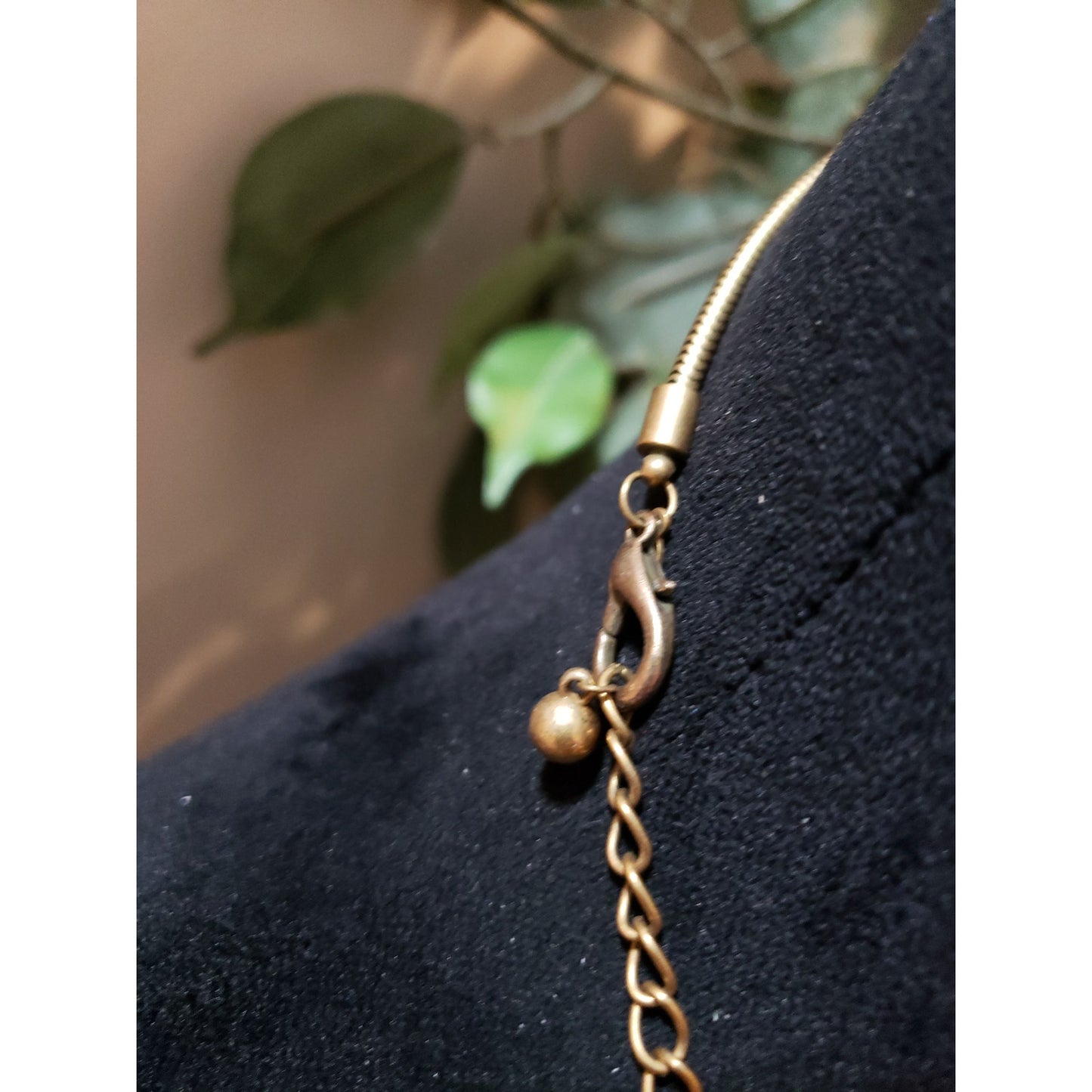 Womens Fashion Multi-Encrusted Glass Stones on Hoop Bold Snake Chain Necklace