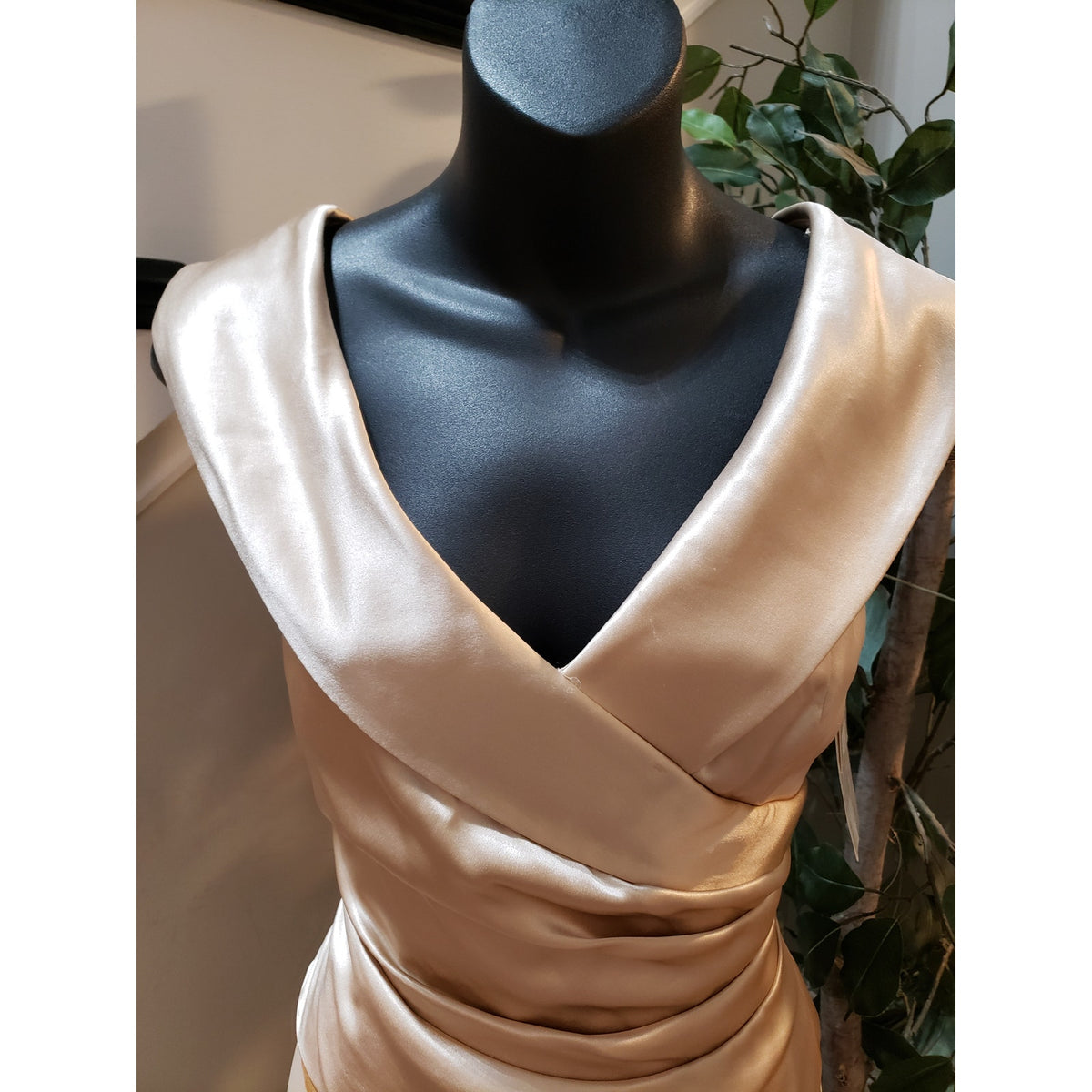 Adrianna Papell Evening Maxi Dress Women's 6 Beige Silk Beaded Floral Back Zip
