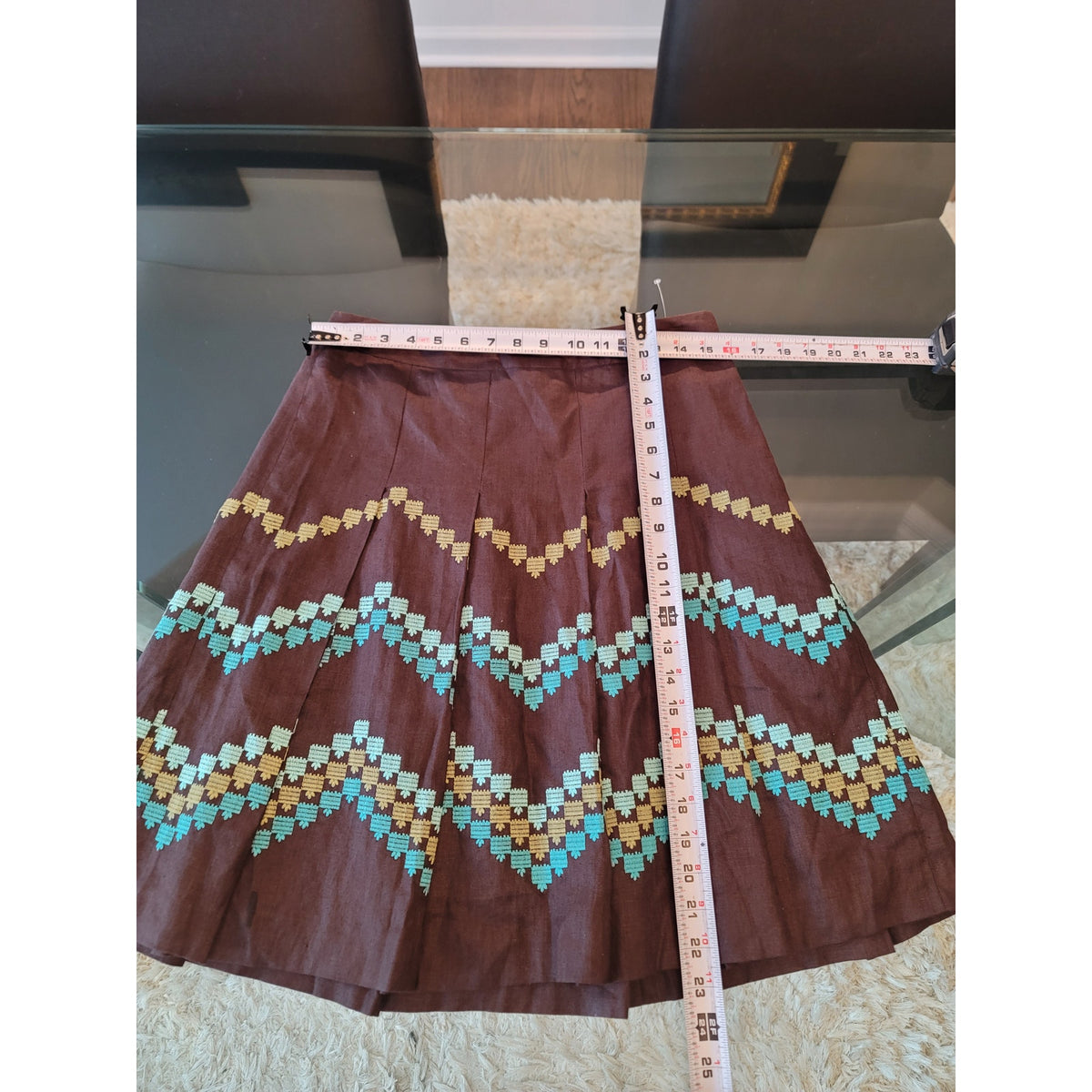 Loft Ann Taylor Mini Skirt Women's SZ 8P Brown Geometric Pleated Curved Hem