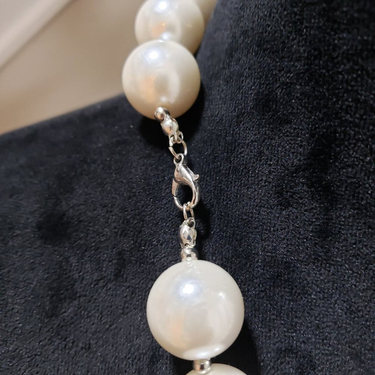 Womens Stunning White Chunky Pearl Ball Beaded Fashion Jewellery Necklace