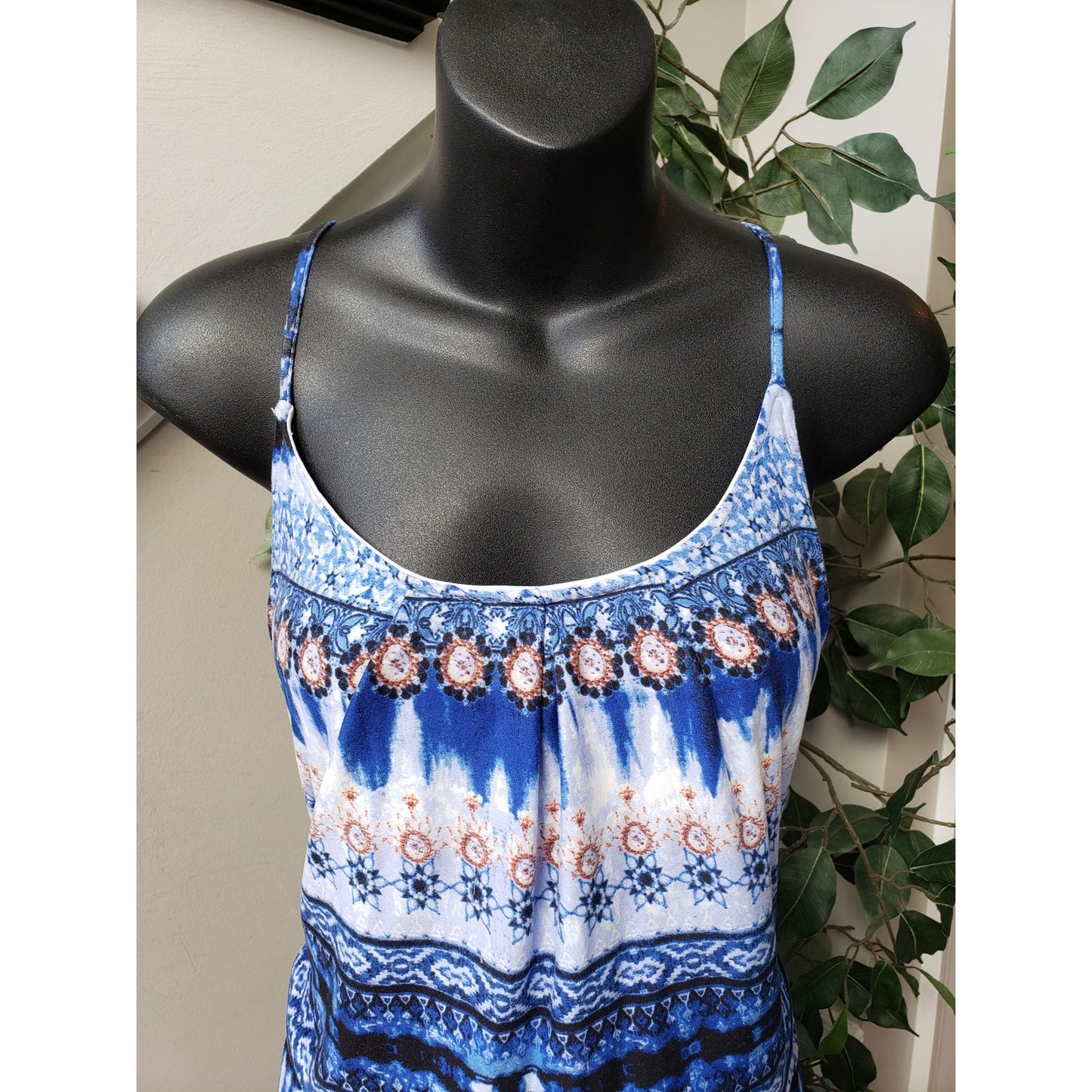 Rouge Long Maxi Dress Women's Size 2X Blue & White Strap Scoop Neck Sleeveless