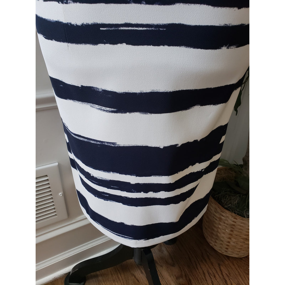 AB Studio Dress Women 16 Navy White Sheath Sleeveless Striped Career Stretch
