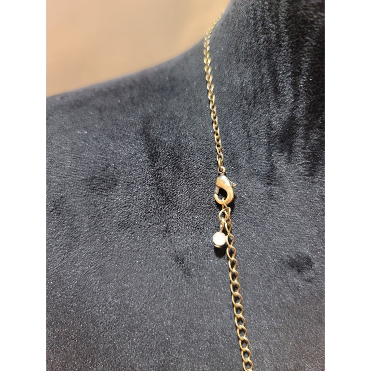 Women Gold Chain Spike Necklace With Purple Beads And Lobster Clasp Lock Jewelry