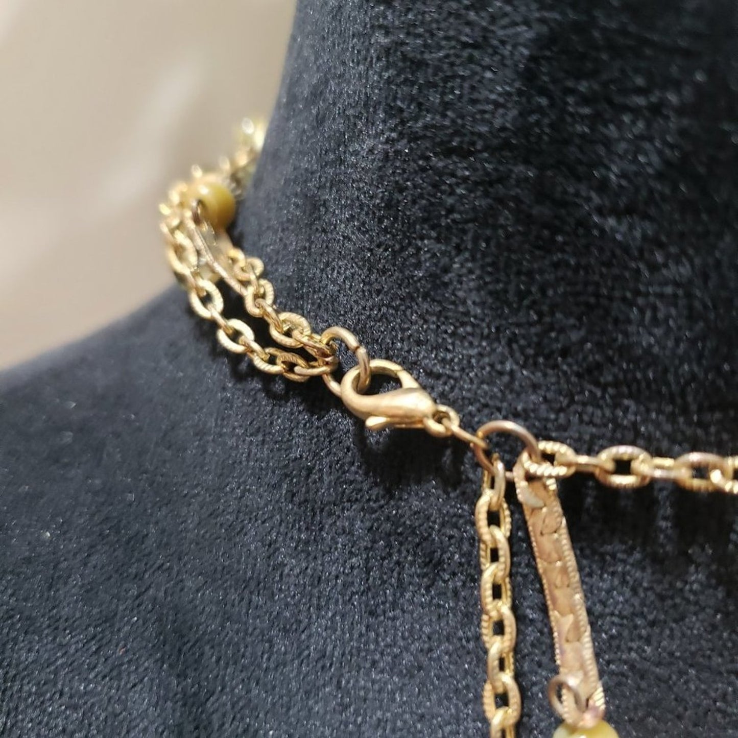 Women Fashion Triple Layer Beaded Charm Pendant Necklace with Lobster Clasp