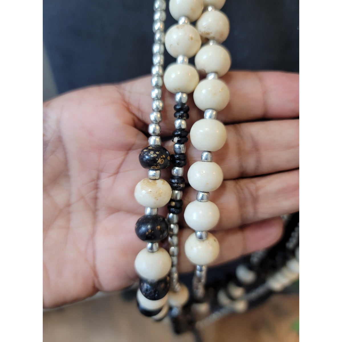 Women's Multi Layered Beaded Necklace With Lobster Clasp In Black And Cream