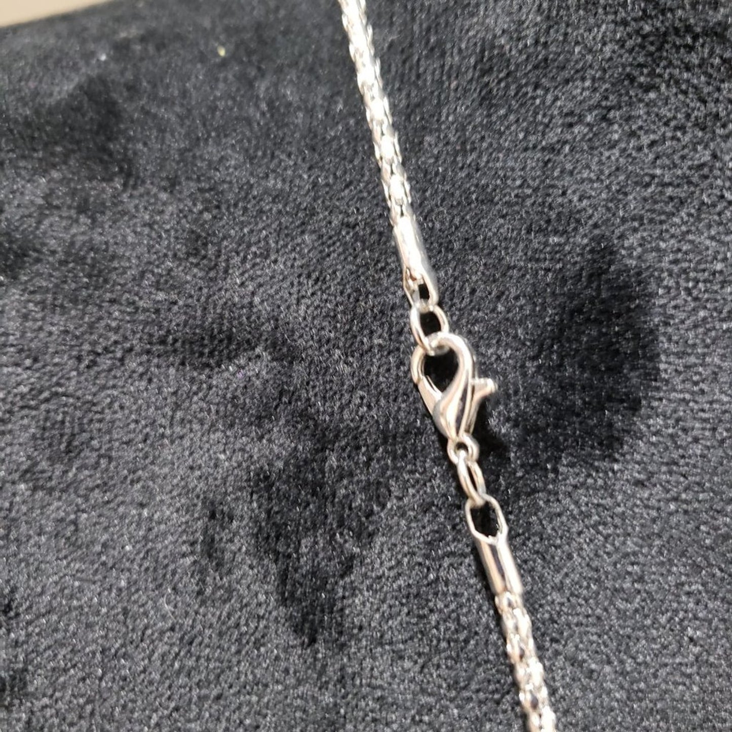 Vintage Womens Blue Rhinestone Inlaid Round Pendant Long Sweater Chain Necklace