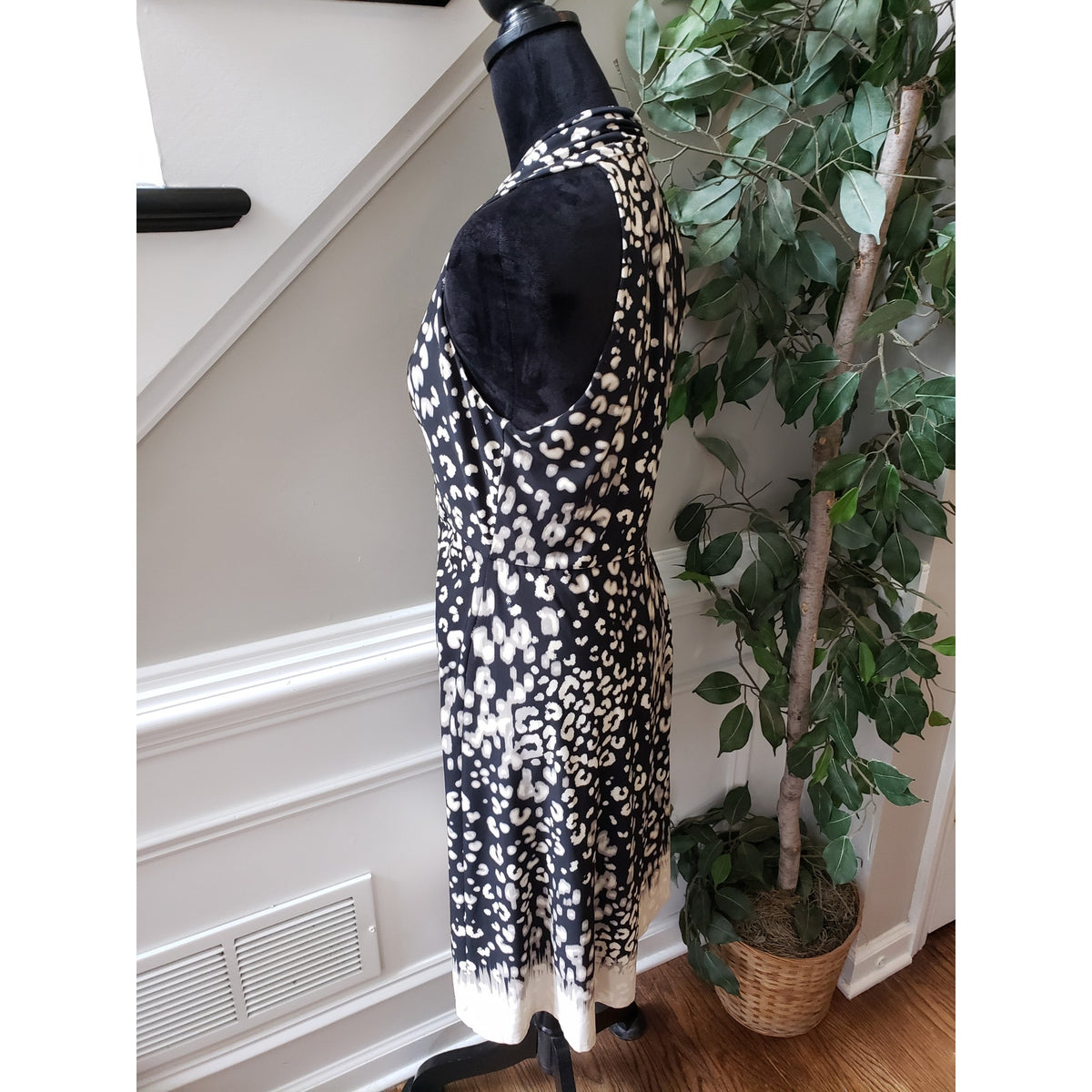 Donna Morgan Fit & Flare Dress Womens 12 Black White Leopard Stretch Sleeveless