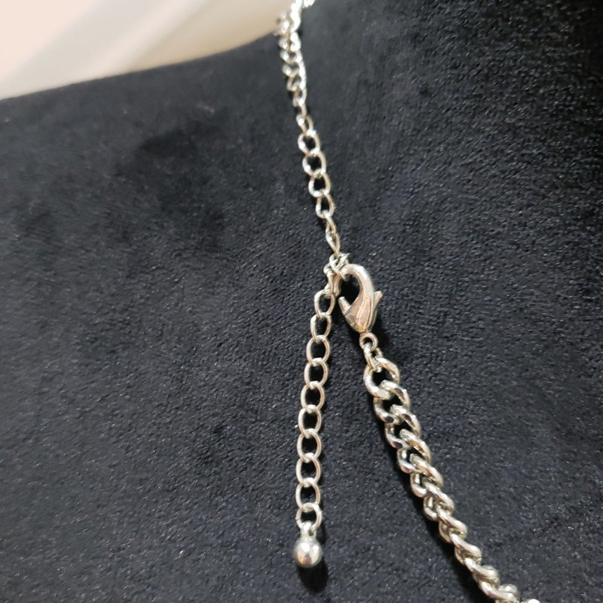 Womens Fashion Rhinestone Silver Tone Statement Collar Necklace w/ Lobster Clasp